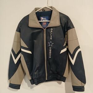 Dallas Cowboys Pro Player Genuine Leather Men's Jacket Size Medium